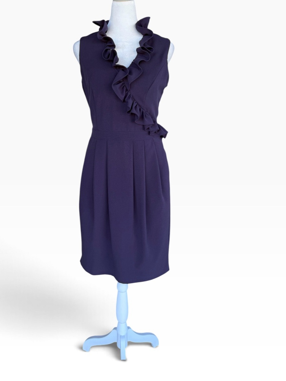 Marc New York Andrew Marc Ruffled V-Neck Sheath Dress in Plum Sz 4